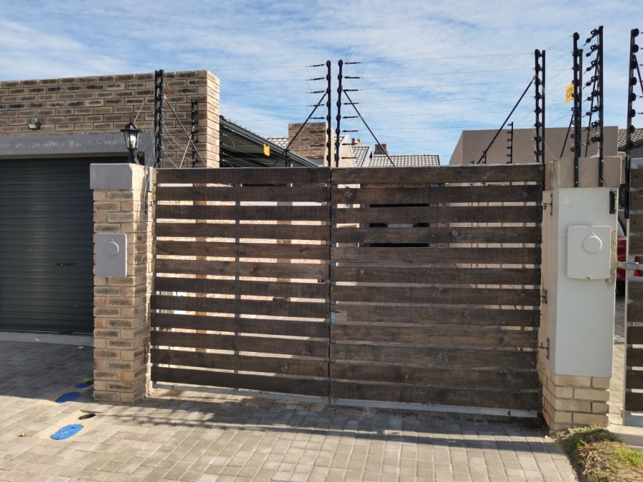 3 Bedroom Property for Sale in Fairview Eastern Cape